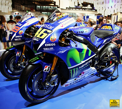 Rossi és Lorenzo Yamahája - R17.hu Motorgumik